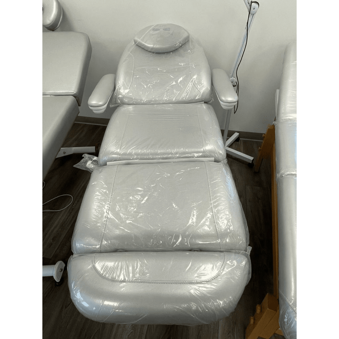 ModeloElectric Facial Bed CH 2017-1A - 3 Adjustable salon chair in plastic